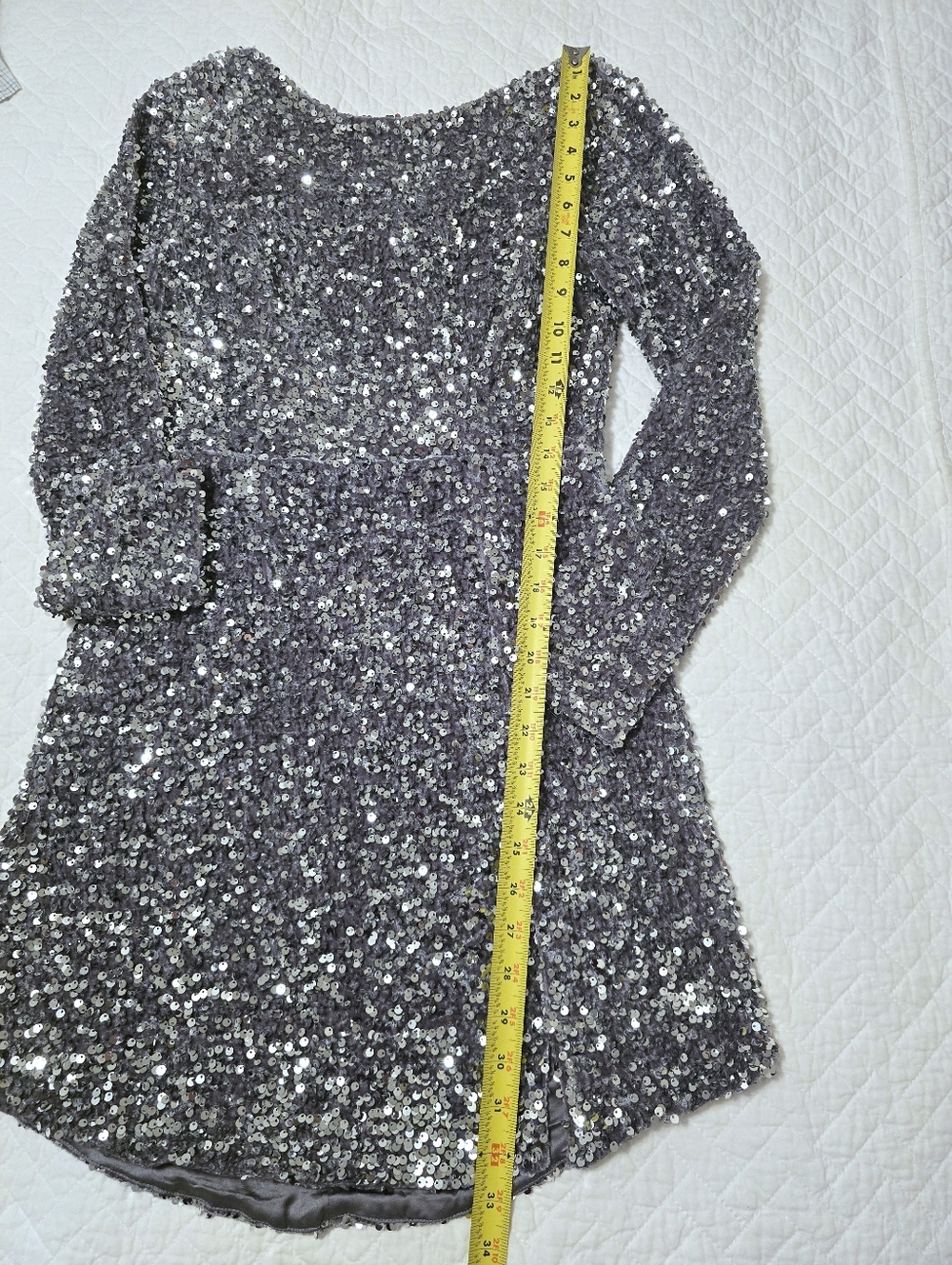 Selfie NWT Leslie Sequined Mini Dress Women's Sz Large/US 8 - Picture 7 of 16